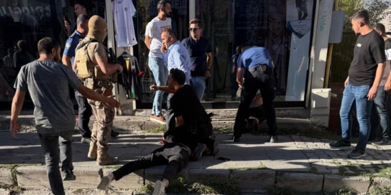 Bulanık'ta Silahlı Kavga: Can Kaybı 3'e Yükseldi Bulanık’ta Silahlı Kavga: Can Kaybı 3’e Yükseldi