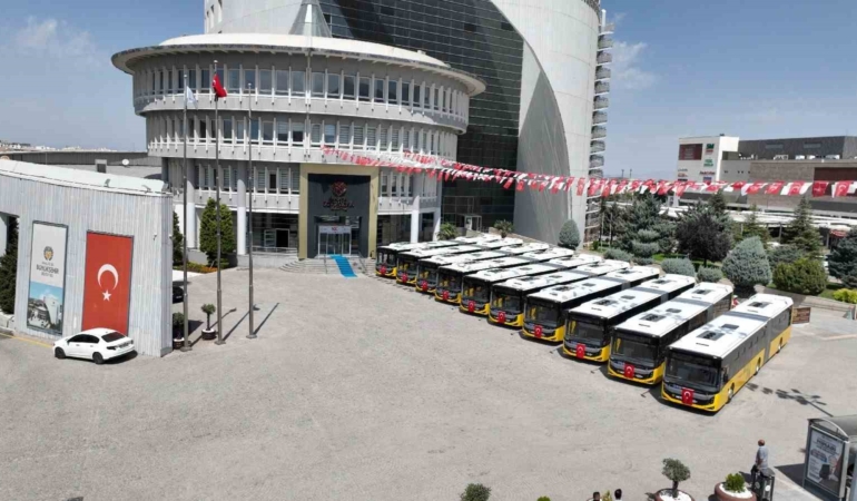 buyuksehir-belediyesi-otobus-filosunu-yeniliklerle-guclendiriyor-EqBERI7s.jpg