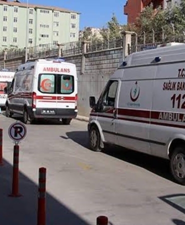 cami-terasindan-dusen-yasli-adam-isik-hadisesini-izlerken-hayatini-kaybetti-sn9PfhrW.jpg