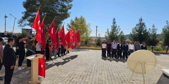 Dicle'de Coşku Dolu İlköğretim Haftası Kutlamaları Dicle’de Coşku Dolu İlköğretim Haftası Kutlamaları