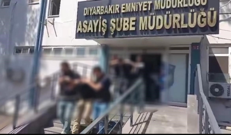 diyarbakirda-1-kisinin-olumu-ve-2-tutuklama-olayin-detaylari-9QgPmbbM.jpg