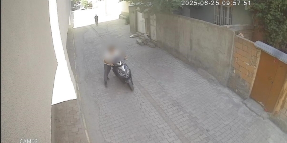 Diyarbakır'da Hırsızlık Çetelerine Şok Operasyon: 5 Kişi Tutuklandı Diyarbakır’da Hırsızlık Çetelerine Şok Operasyon: 5 Kişi Tutuklandı