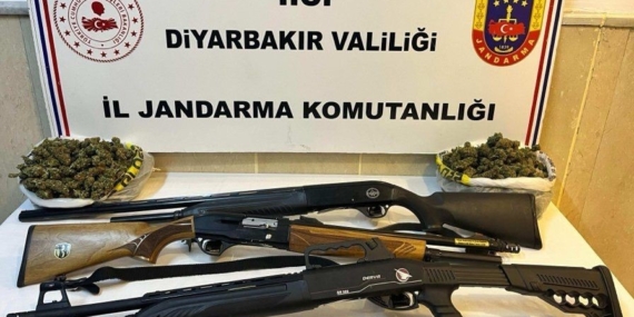 Diyarbakır'da Kaçakçılık Operasyonları: 27 Kişiye İşlem Yapıldı Diyarbakır’da Kaçakçılık Operasyonları: 27 Kişiye İşlem Yapıldı