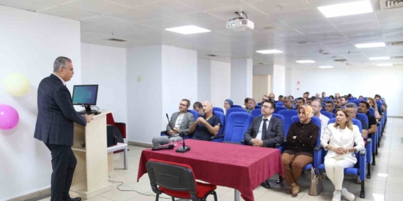 Diyarbakır'da Kalp Sağlığına Dair Etkileyici Bir Panorama: Dünya Kalp Günü Paneli Diyarbakır’da Kalp Sağlığına Dair Etkileyici Bir Panorama: Dünya Kalp Günü Paneli