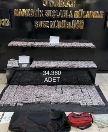diyarbakirda-tarihi-uyusturucu-operasyonu-34-bin-hap-ve-2-kilo-kokain-ele-gecirildi-WKwufY6W.jpg