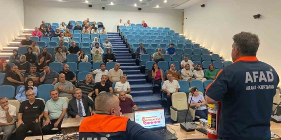 Elazığ'da Afet Farkındalığı: Yangın ve Tahliye Tatbikatının Önemi Elazığ’da Afet Farkındalığı: Yangın ve Tahliye Tatbikatının Önemi
