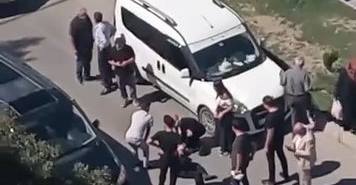 Elazığ'da Araç Çarpması Sonucu Yaranan Şahıs Hastaneye Kaldırıldı elazigda-arac-carpmasi-sonucu-yaranan-sahis-hastaneye-kaldirildi-kIjM5pKO.jpg