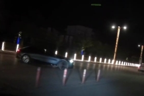 elazigda-drift-yapan-araclarin-goruntuleri-kameralara-yansidi-QfGDgbfX.jpg