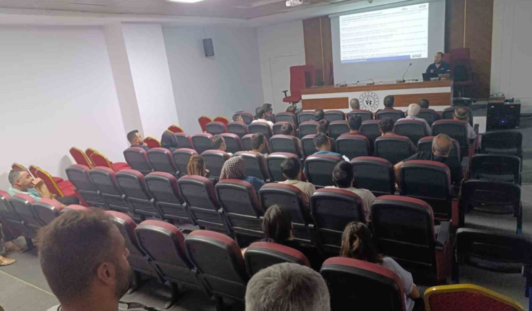 elazigda-irap-afet-teknik-egitimine-ozel-bir-bakis-qiu8L9Kw.jpg