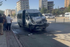 elazigda-meydana-gelen-minibus-otobus-kazasinda-8-kisi-yaralandi-AYyiMpc9.jpg