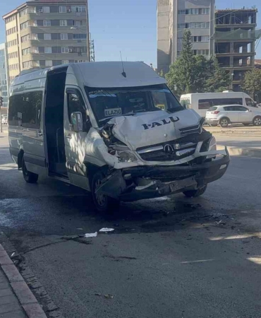 elazigda-meydana-gelen-minibus-otobus-kazasinda-8-kisi-yaralandi-AYyiMpc9.jpg