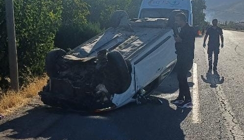 Elazığ'da Otomobil Dehşeti: 3 Yaralı, Takla Attı! Elazığ’da Otomobil Dehşeti: 3 Yaralı, Takla Attı!