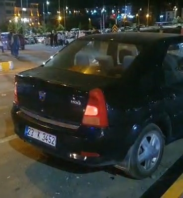 elazigda-otomobil-ve-motosiklet-carpismasi-2-yarali-I4bWX1A6.jpg