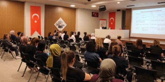 Elazığ’da Sağlık Çalışanlarına Verilen Eğitimin Önemi