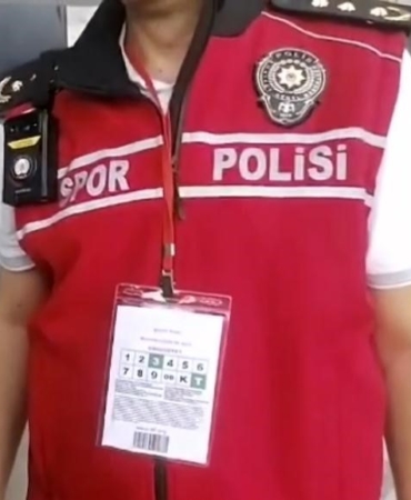 elazigda-spor-guvenligi-icin-yaka-kamerasi-uygulamasi-baslatildi-iXzTl93b.jpg