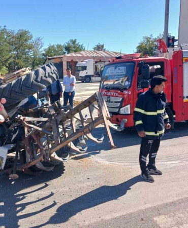 elazigda-traktor-devrildi-iki-kisi-yaralandi-RWhr7mDA.jpg