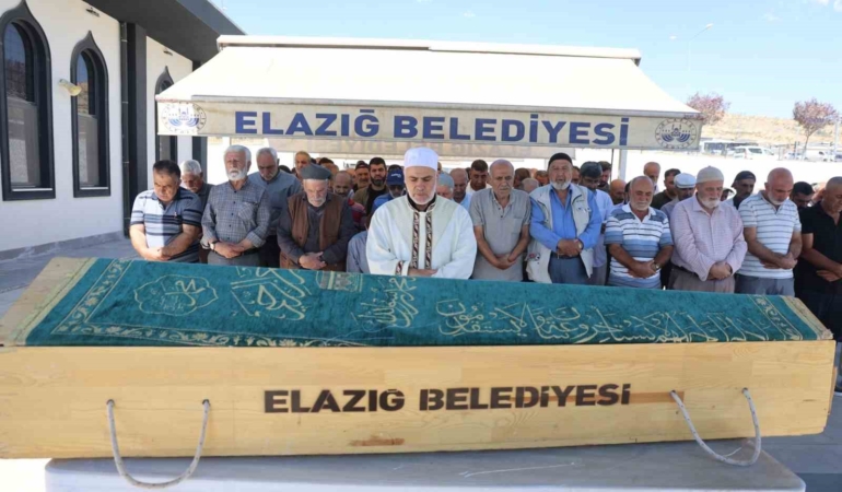 elazigda-yarim-saatlik-arayla-2-araba-kazasi-geciren-adam-hayatini-kaybetti-fdxbsTa5.jpg