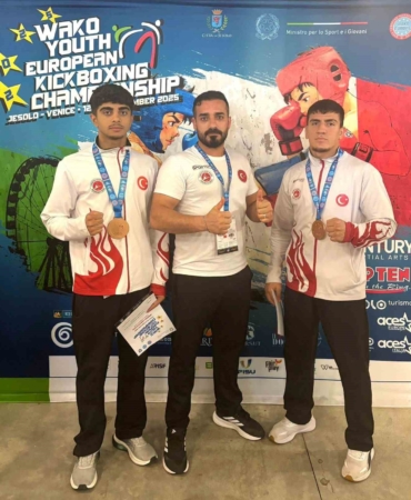 elazigli-sporcular-avrupadan-bronz-madalya-ile-geri-dondu-NiKUalJx.jpg