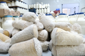 Erzincan Tulum Peyniri: Kahvaltı Sofralarınıza 3000 Rakımın Lezzeti erzincan-tulum-peyniri-kahvalti-sofralariniza-3000-rakimin-lezzeti-XtWkzkT7.jpg