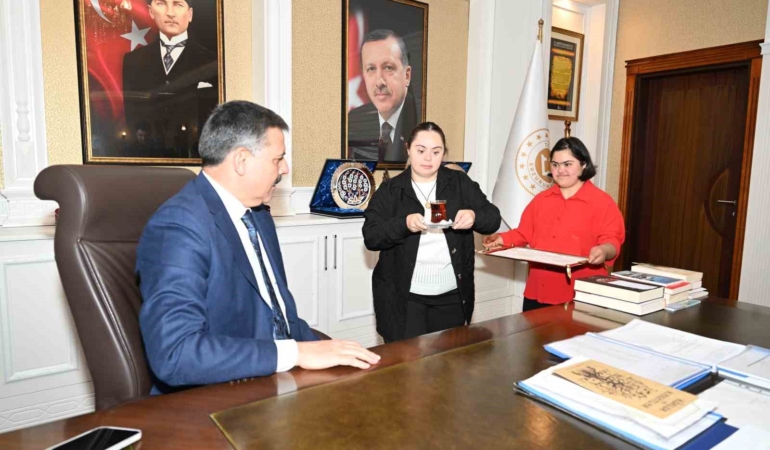 erzurum-valiliginden-kalpleri-isitan-farkindalik-projesi-edlklH9p.jpg