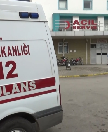 fabrikanin-catisindan-dusen-isci-hayatini-kaybetti-temizlik-acisi-xwI4DPvw.jpg