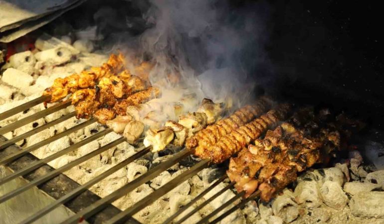 gaziantep-mutfagi-zengin-lezzetlerin-sehri-VRyRTcuh.jpg