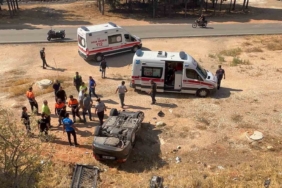 gaziantepte-5-metreden-sarampole-ucan-otomobilin-surucusu-yaralandi-dramatik-kaza-ani-KrU1wOPe.jpg
