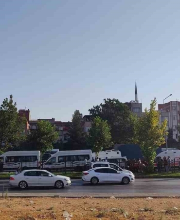 gaziantepte-7-aracla-meydana-gelen-zincirleme-kaza-20-kisi-hafif-yaralandi-BLKW5MQc.jpg