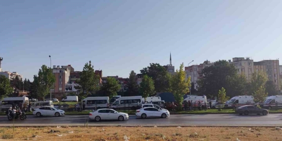 Gaziantep’te 7 Araçla Meydana Gelen Zincirleme Kaza: 20 Kişi Hafif Yaralandı Gaziantep’te 7 Araçla Meydana Gelen Zincirleme Kaza: 20 Kişi Hafif Yaralandı