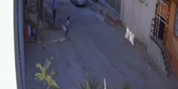 Gaziantep'te Çocuk Kaçırma Girişimi Engellendi: Güpegündüz Yaşanan Olay Gaziantep’te Çocuk Kaçırma Girişimi Engellendi: Güpegündüz Yaşanan Olay