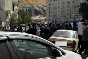 hakkaride-freni-patlayan-cekici-6-araca-carparak-ancak-durabildi-CUPAst3H.jpg