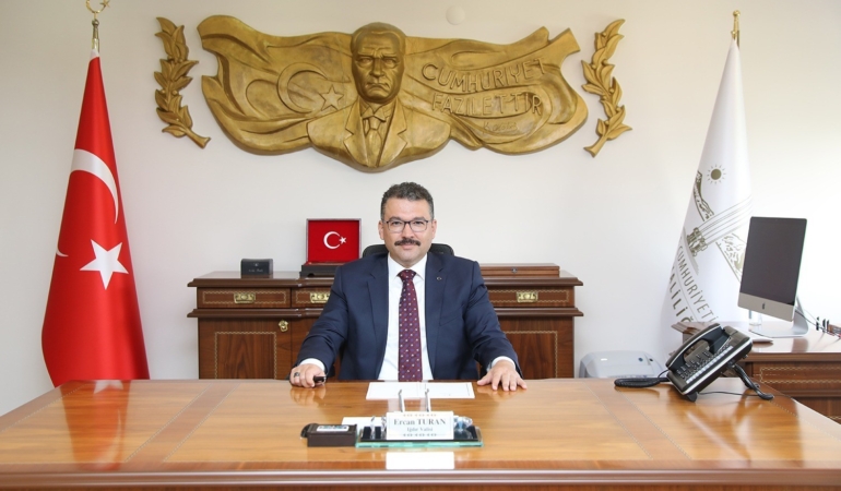 igdir-valisi-ercan-turana-yapilmis-hakaret-olayi-aWqbSarj.jpg