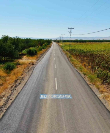 malatya-buyuksehir-belediyesinden-ilcelere-yogun-yol-ve-asfalt-calismalari-676f7yUr.jpg