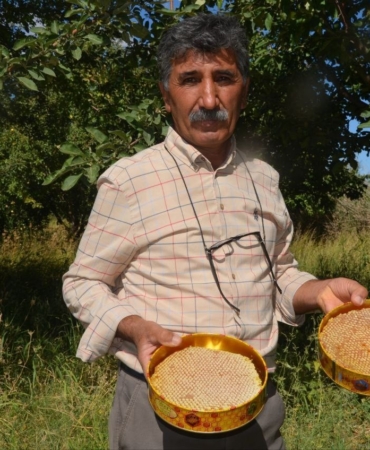 malatyada-bal-hasadi-doganin-tatli-ikrami-basladi-OMcpm1tE.jpg