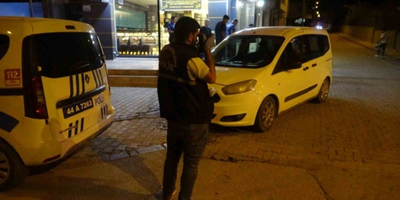 Malatya'da Silahlı Kavga: Bir Yaralı, Olayın Detayları! Malatya’da Silahlı Kavga: Bir Yaralı, Olayın Detayları!