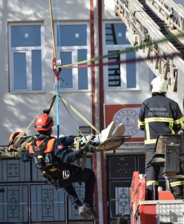 mardinde-gerceklestirilen-unutulmaz-deprem-tatbikati-ffOZHVGa.jpg