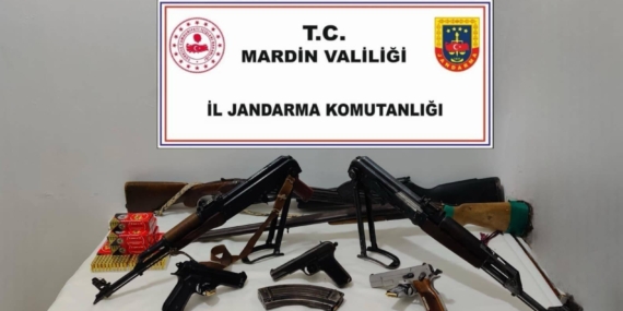Mardin'de Kaçakçılık Operasyonu: İki Şüpheli Gözaltında Mardin’de Kaçakçılık Operasyonu: İki Şüpheli Gözaltında