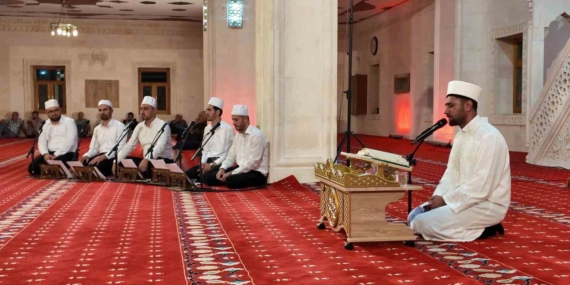 Mardin'de Mevlid Kandili Coşkusu: Camiler Dolduruldu Mardin’de Mevlid Kandili Coşkusu: Camiler Dolduruldu
