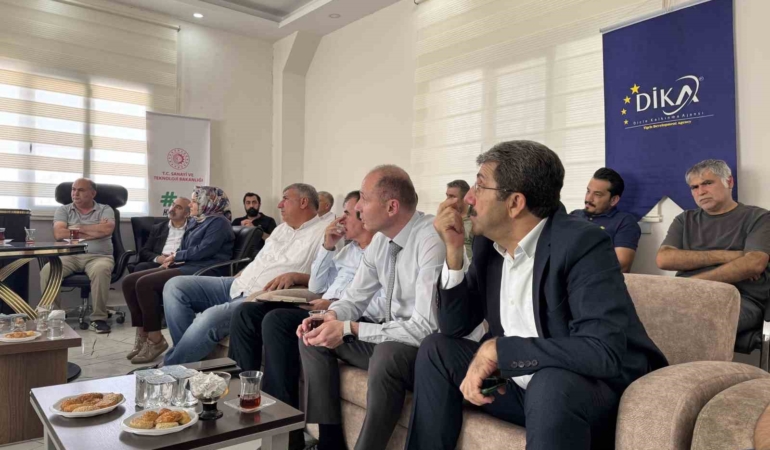 mardinde-yerel-kalkinma-hamlesi-ve-yenilikci-yatirim-tesvik-sistemi-tanitildi-iR5tw1GB.jpg