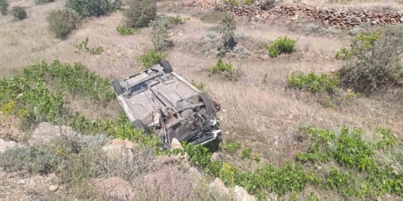 Otomobil Takla Attı: Sürücü Hafif Yaralarla Kurtuldu Otomobil Takla Attı: Sürücü Hafif Yaralarla Kurtuldu