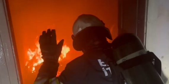 Sabah Namazına Kalkan Ailenin Yüzleştiği Korkunç Manzara: Evleri Yanmıştı Sabah Namazına Kalkan Ailenin Yüzleştiği Korkunç Manzara: Evleri Yanmıştı