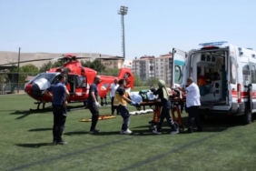traktorden-dusen-kisi-ambulans-helikopterle-hastaneye-ugurlandi-ynrxTE3X.jpg