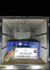 vanda-37-ton-asetik-asit-anhidrit-ve-50-kilogram-kostik-soda-operasyonu-Yp6OYPvk.jpg