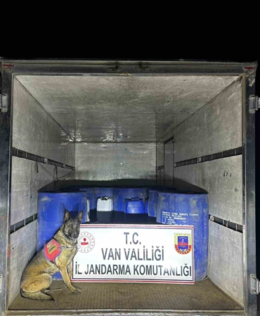 vanda-37-ton-asetik-asit-anhidrit-ve-50-kilogram-kostik-soda-operasyonu-Yp6OYPvk.jpg