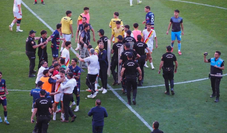 yeni-malatyasporun-sok-kaybi-son-anlarda-yikim-ceSivnrI.jpg