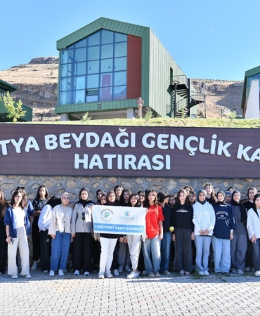 yesilyurt-kent-konseyinin-gencler-icin-duzenledigi-ozgun-kamp-etkinligi-aqWdw4yJ.jpg