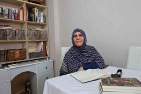 55-yasinda-okuma-yazma-ogrenen-70-yasinda-kitap-yazdi-qvOihCJq.jpg