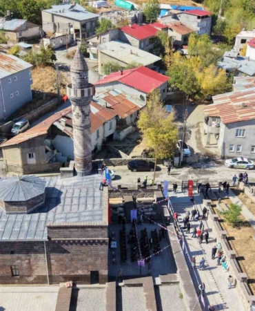 85-yil-sonra-yeniden-ibadete-acilan-murat-pasa-camisi-chp-doneminde-yikilan-tarihi-eserin-Xsz1xfPP.jpg