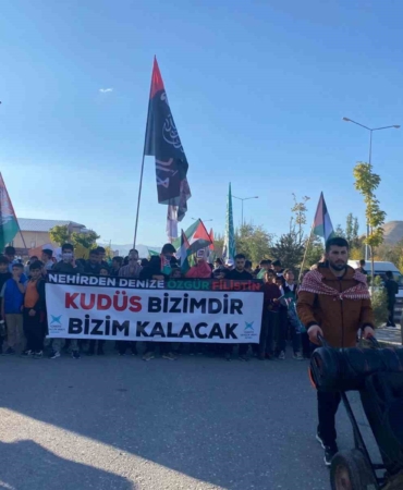 Ağrı'da Gazze ve Aksa İçin Destek Yürüyüşü Gerçekleştirildi agrida-gazze-ve-aksa-icin-destek-yuruyusu-gerceklestirildi-M8AMxeCa.jpg
