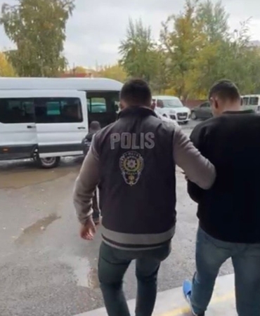 agrida-gocmen-kacakciligi-operasyonunda-uc-organizator-yakalandi-5AZsI9ms.jpg